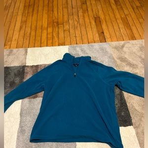 Men’s Lands End sweatshirt